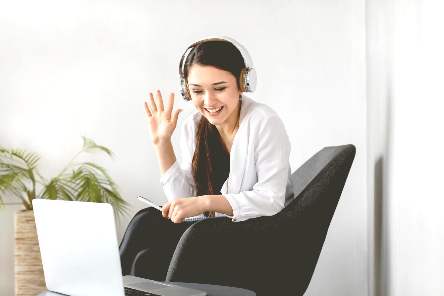 Sesión de formación práctica en planificación financiera con casos reales